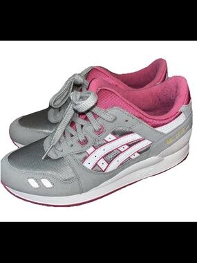 ASICS Gray and Pink Women's Gel-Lyte V Sneakers